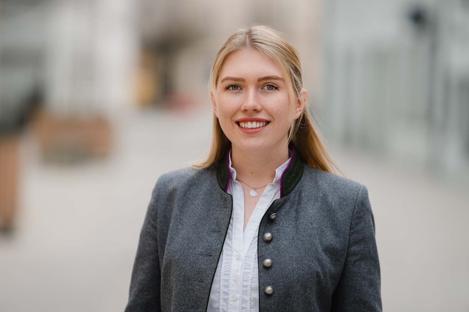 Outdoor-Business-Portrait von TinoGrafiert Fotografie aus Freising